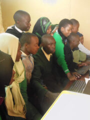 kibera-students-in-computer-lab1_orig